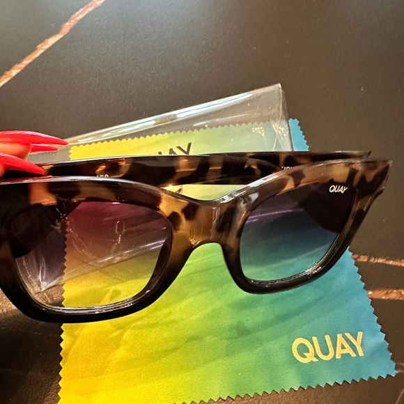 Quay After Hours XL sunglasses tortoise black/black fade - Picture 3 of 11